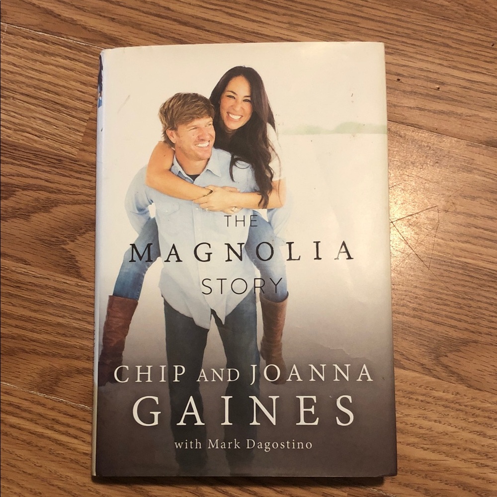 The Magnolia Story by Chip and Joanna Gaines - White Cover